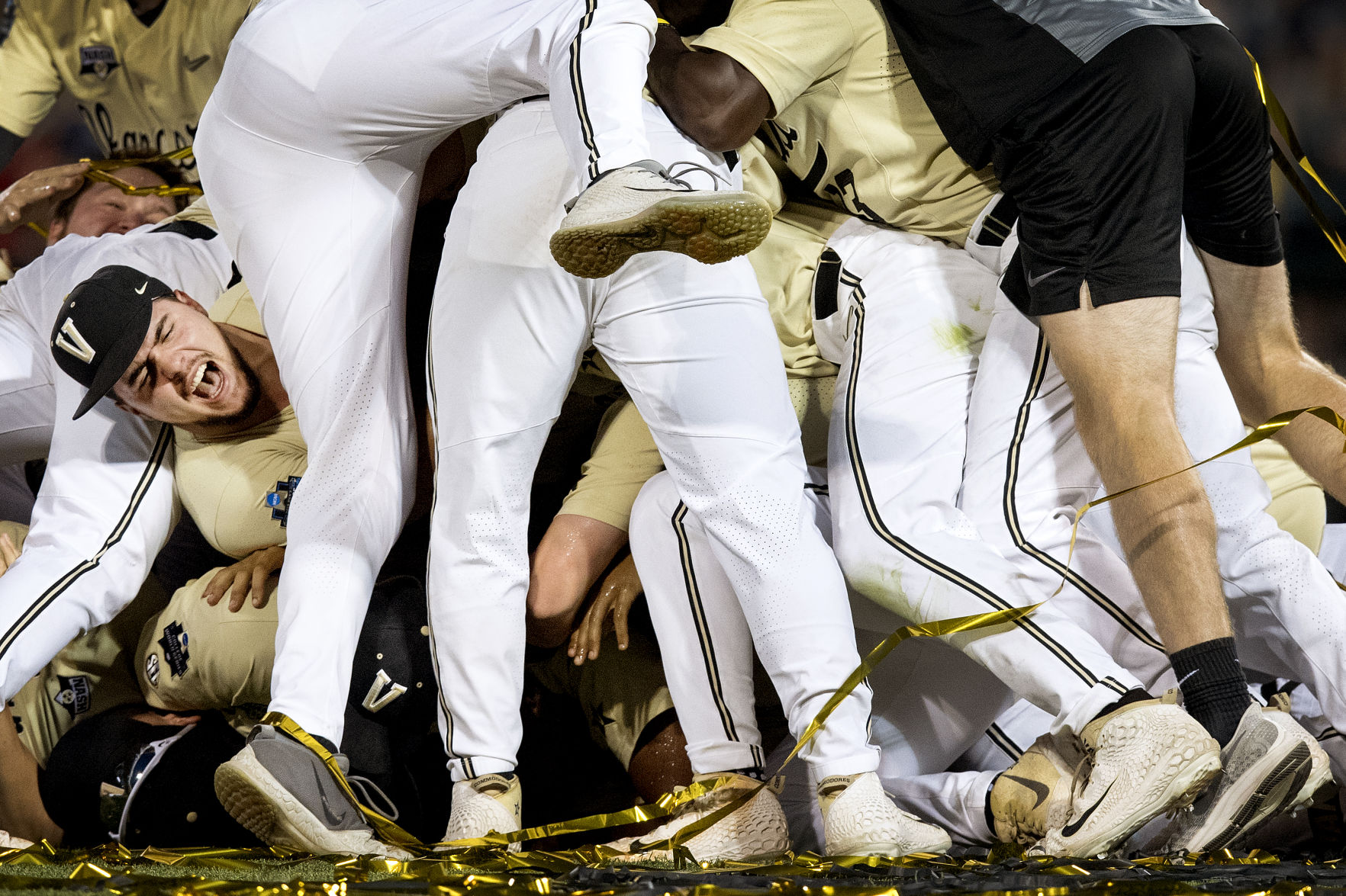 College World Series Championship, 6.26